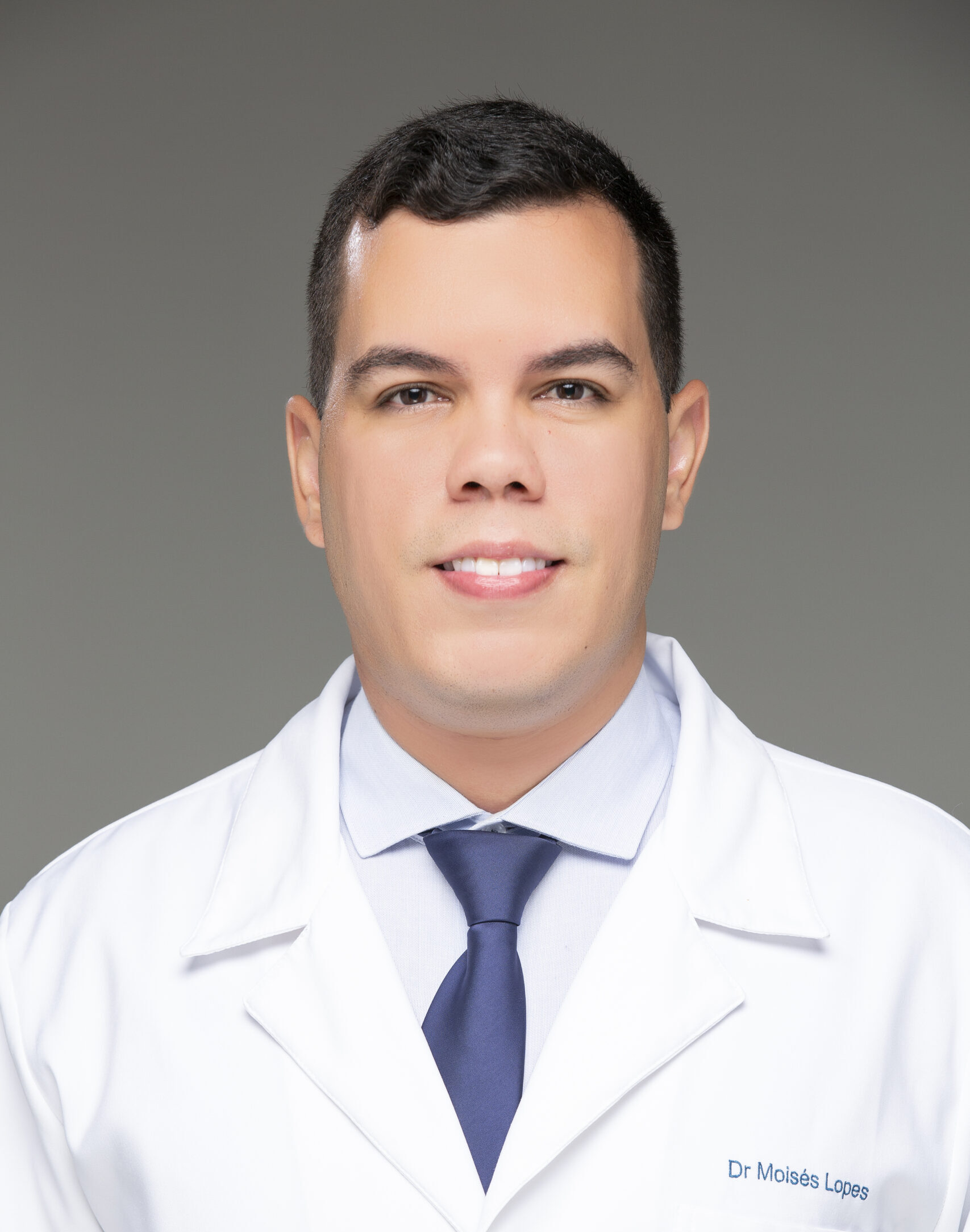 Dr. Moises de Sousa Martins Lopes